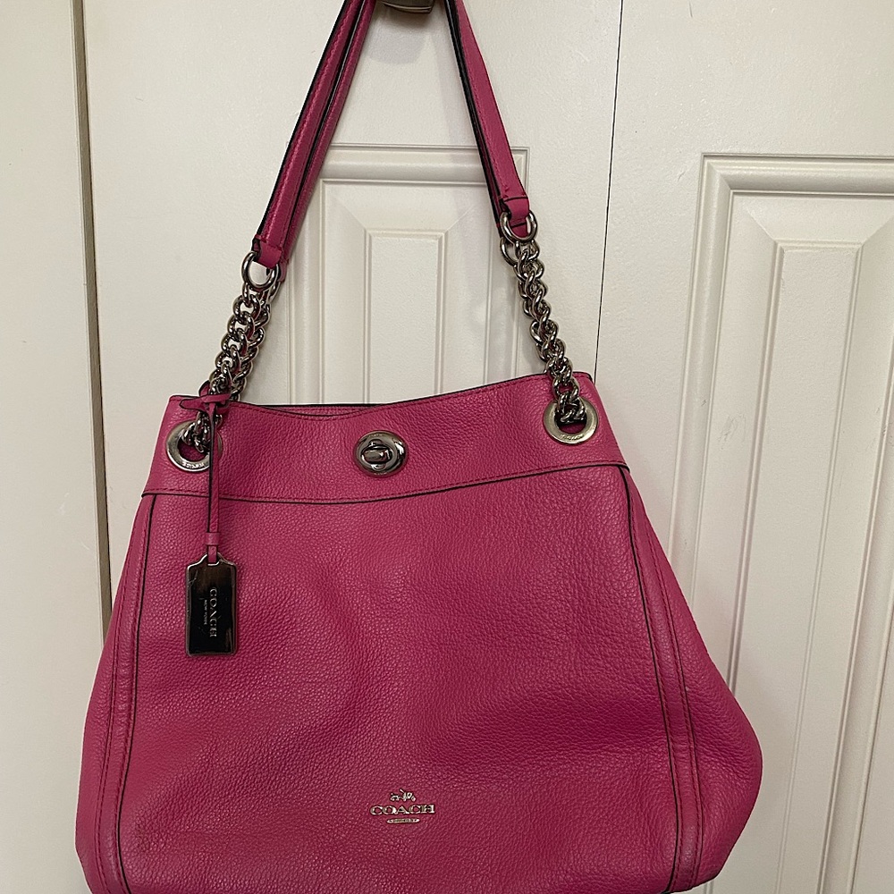 Coach Lexy chain shoulder bag